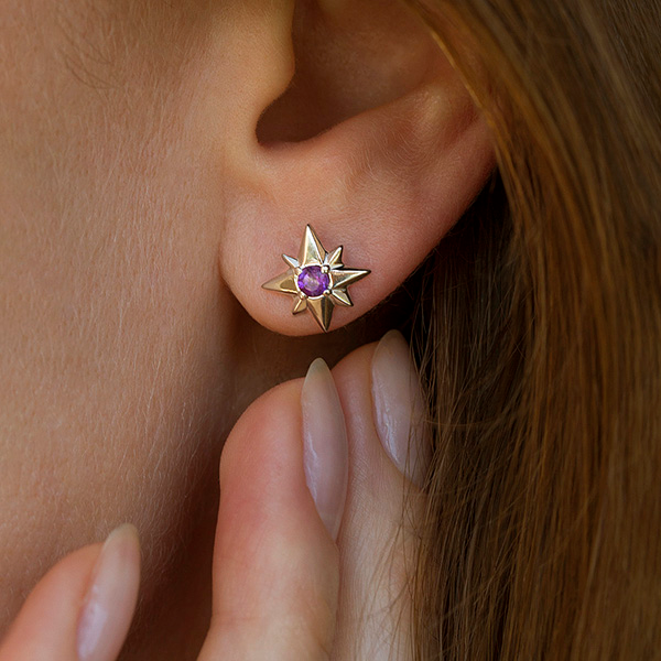 Studs earrings
